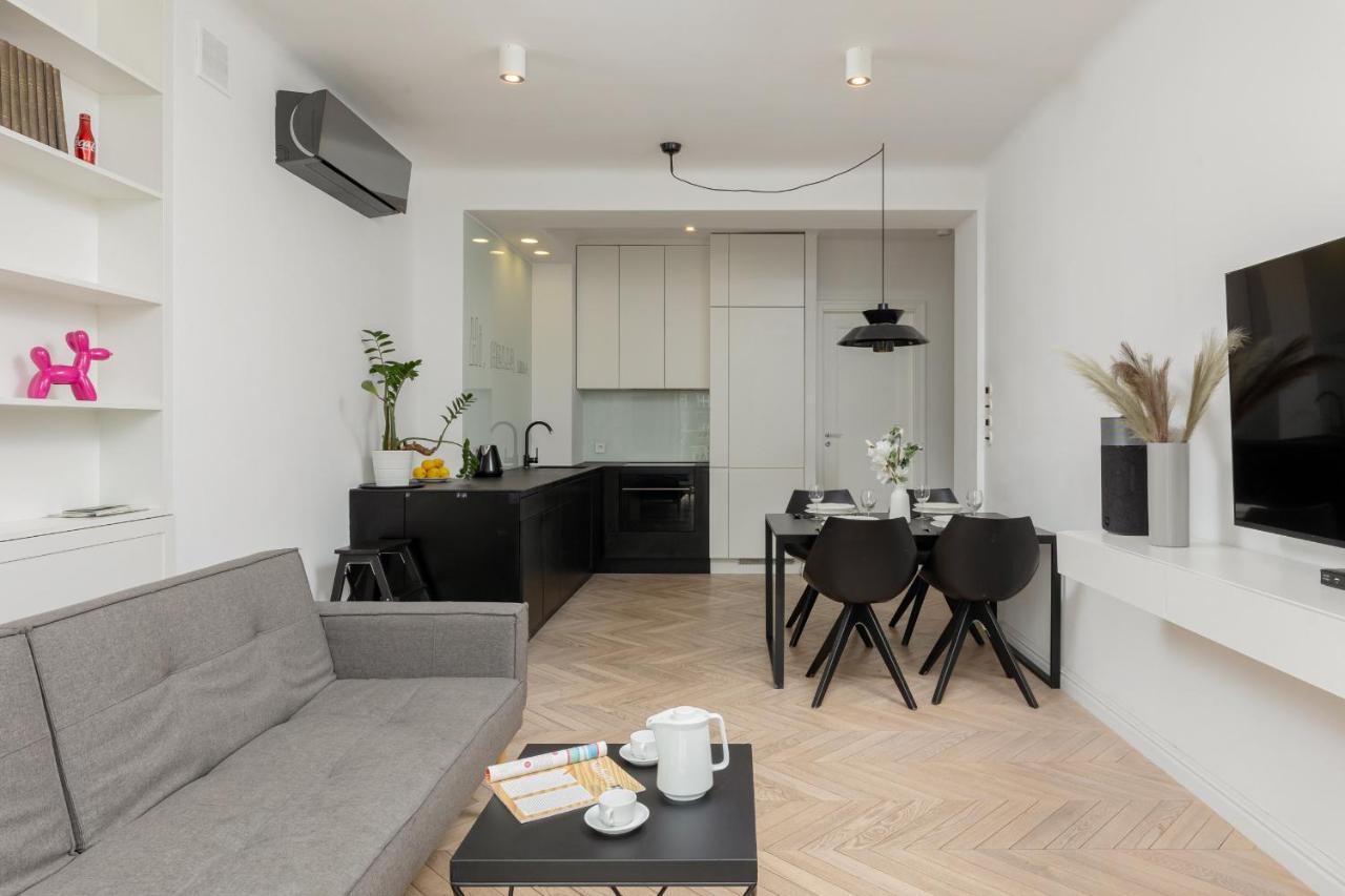 Trendy Apartment Marszalkowska With City View Near Ogrod Saski By Noclegi Renters 바르샤바 외부 사진